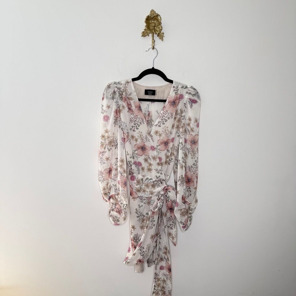 Vici Wrap Effect Floral Print Mini Dress M